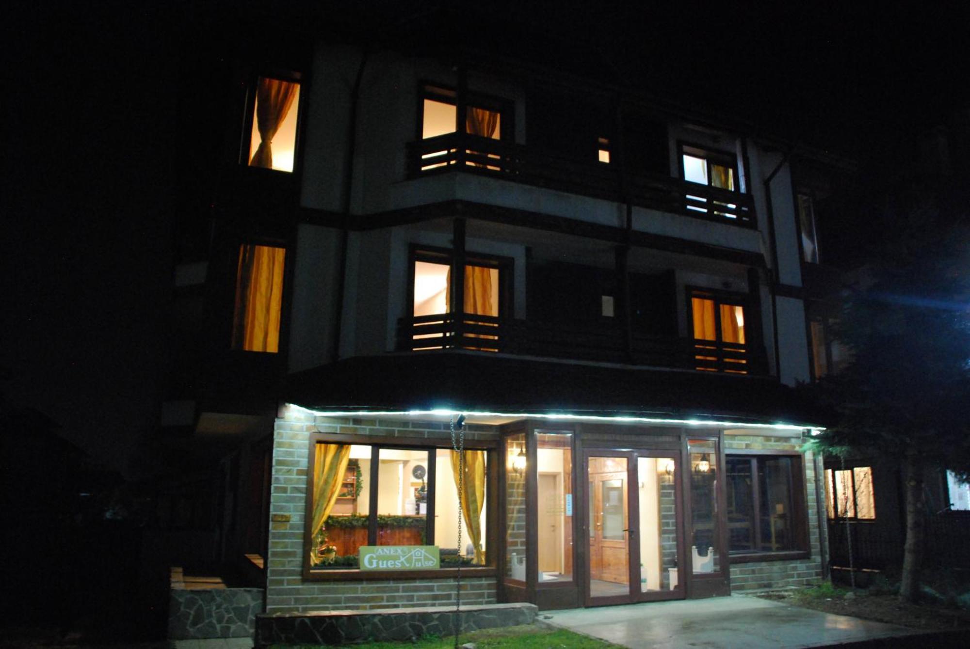Guest House FRIENDS ANEX Bansko Extérieur photo